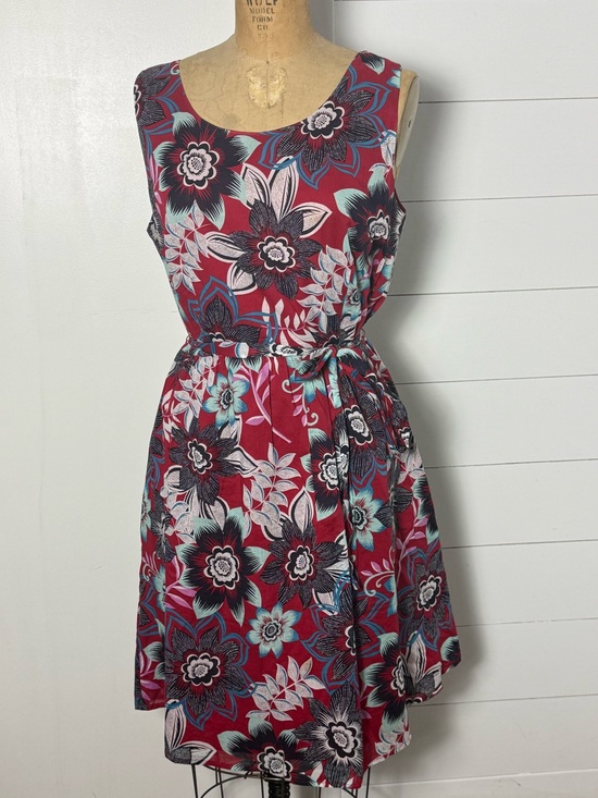 Talbots Dresses & Skirts - Talbots Floral Belted Dress in Red, Teal, Black